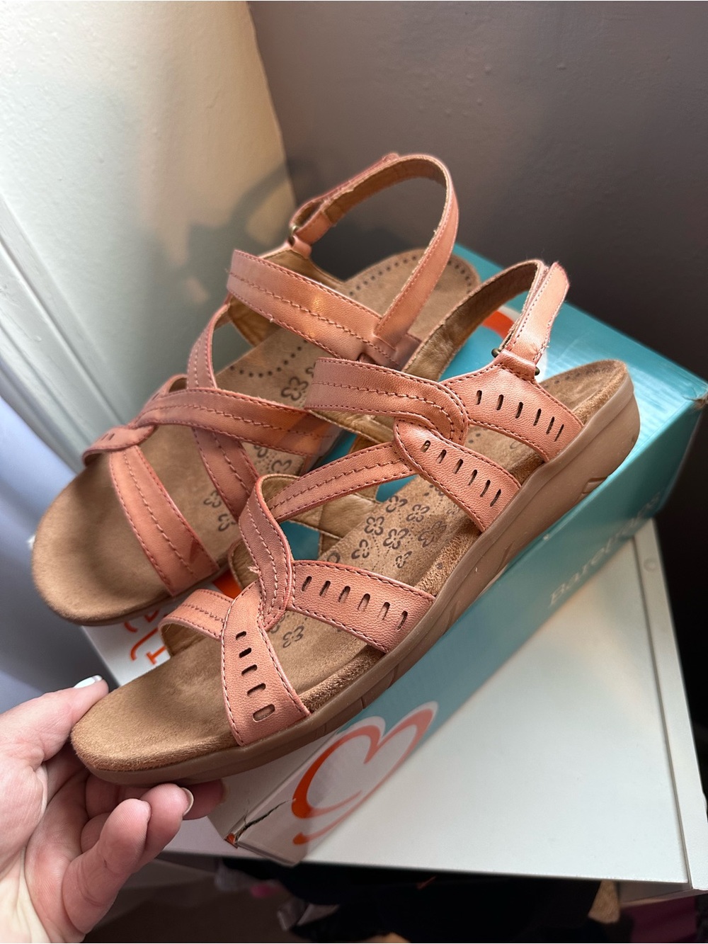 2pr Baretraps Strappy Comfort Jacey Sandals Navy & Red Rose size 10 - Picture 11 of 15